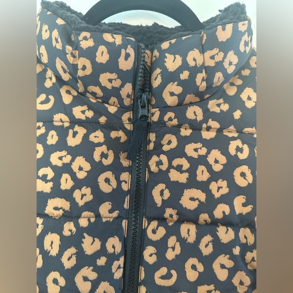 Thereabouts Girls Hooded Heavyweight Puffer Jacket NWT Multiple Sizes Available - Picture 2 of 11